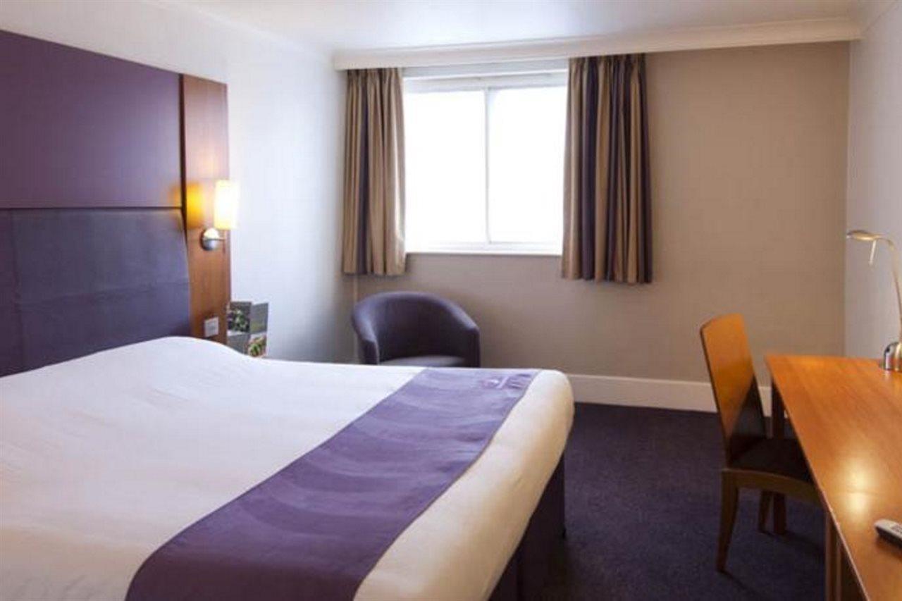 Premier Inn เอดินบะระ ภายนอก รูปภาพ