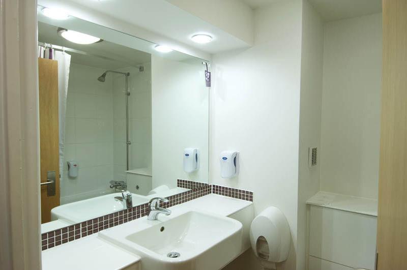 Premier Inn เอดินบะระ ภายนอก รูปภาพ